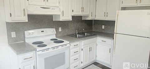 30 East Pine Street 2 Beds Apartment for Rent
