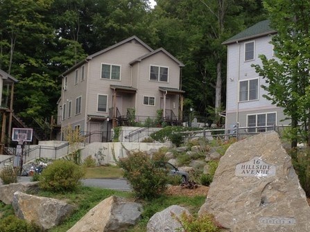 16 Hillside Avenue 1-3 Beds Apartment for Rent