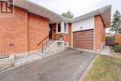 LOWER - 67 SASKATOON DRIVE 2 Beds Apartment for Rent