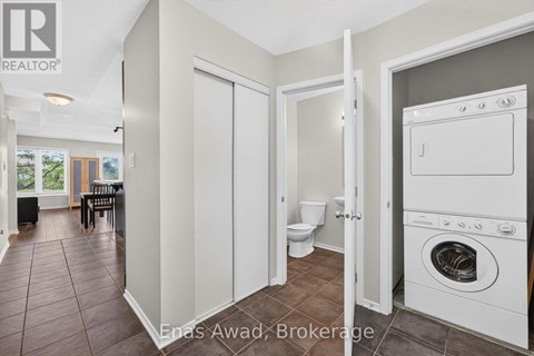 26 - 2591 LONGFIELDS DRIVE 2 Beds Apartment for Rent
