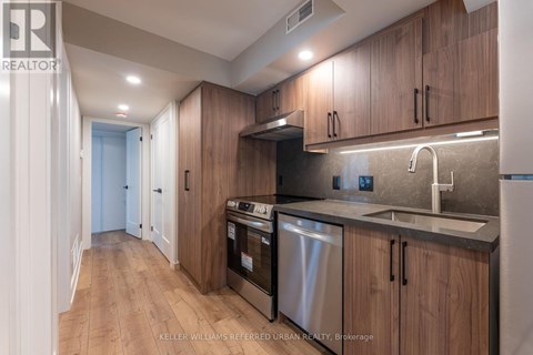 2 - 352 JONES AVENUE 2 Beds Apartment for Rent
