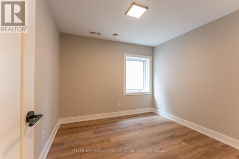 2 - 352 JONES AVENUE 2 Beds Apartment for Rent