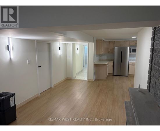 23 SELLMAR ROAD 1 House for Rent - Photo gallery 5