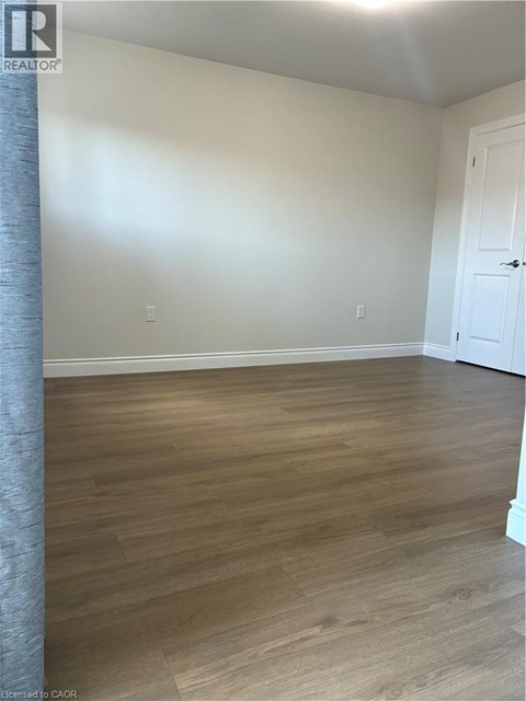27 MAHONY Avenue 3 Beds Apartment for Rent