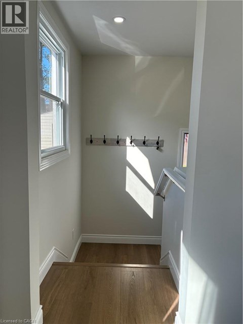 27 MAHONY Avenue 3 Beds Apartment for Rent