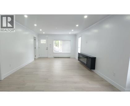 658 E 65TH AVENUE Studio House for Rent - Photo gallery 2