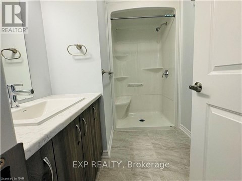 49 - 3 MANN TRAIL 3 Beds Apartment for Rent