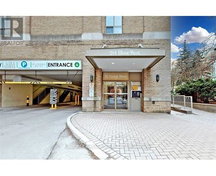 The entrance to a building with a sign that reads "284 Bloor West".