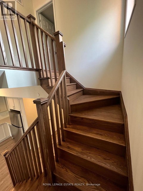443 - 2789 EGLINTON EAST AVENUE 3 Beds Apartment for Rent