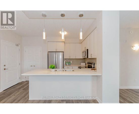 420 - 610 FARMSTEAD DRIVE Studio Apartment, Condo, Home for Rent - Photo gallery 5