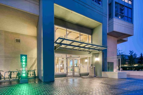 #906, 99 Spruce Place SW 2 Beds Apartment for Rent