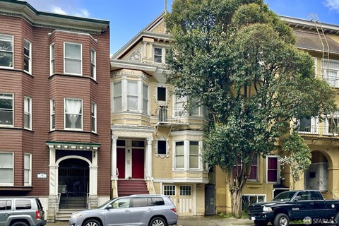1821-1823 Oak St Studio Apartment for Rent