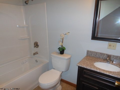 1421 Northwest Dr 3 Beds Apartment for Rent