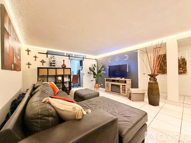 3730 Inverrary Drive 1 Condo for Rent - Photo gallery 4