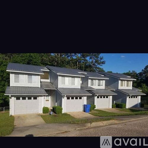151 Candlebrook Drive 2 Beds Townhouse for Rent - Photo gallery 1