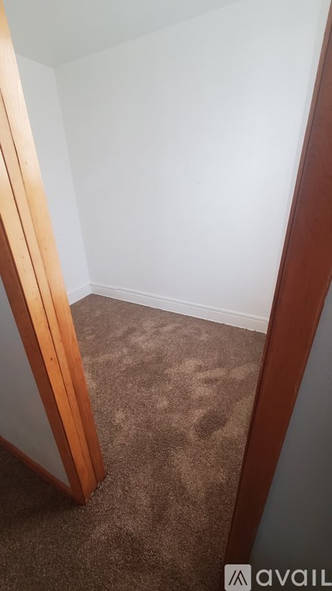 1237 Haslage Ave 2 Beds Apartment for Rent