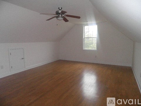 244 Stoneridge Dr 3 Beds Apartment for Rent