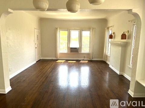1471 S Sherbourne Dr 2 Beds Apartment for Rent