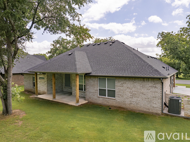 10301 Ravenswood Rd 4 Beds Single Family Home for Rent - Photo gallery 3