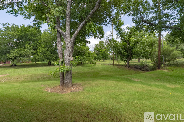 10301 Ravenswood Rd 4 Beds Single Family Home for Rent - Photo gallery 4