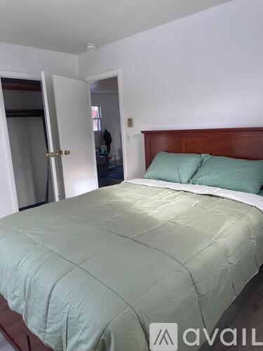 123 North Champlain Street 2 Beds Apartment for Rent - Photo gallery 1