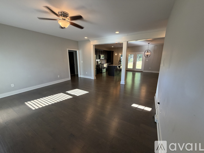 698 Red Maple Street 3 Beds Single Family Home for Rent - Photo gallery 2