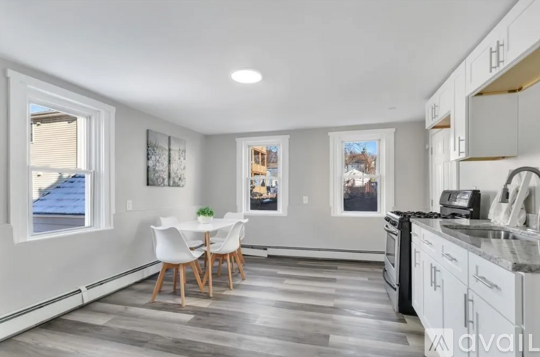 43 Jenkins St 1 Single Family Home for Rent - Photo gallery 3