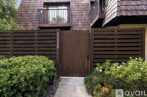 15428 East Pond Woods Drive 3 Beds Apartment for Rent