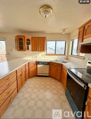 1915 E Alturas Cir 4 Beds Single Family Home for Rent - Photo gallery 4