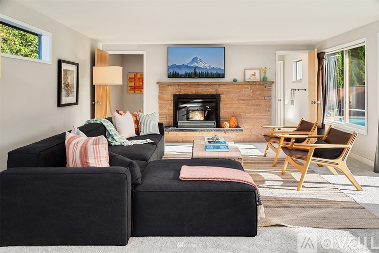 927 Northwest 105th Street 2 Beds Single Family Home for Rent - Photo gallery 1