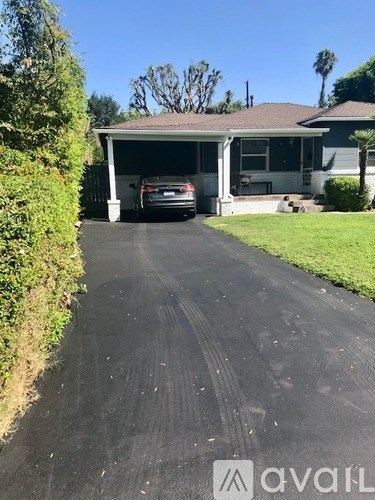 11721 La Maida Street 4 Beds Apartment for Rent
