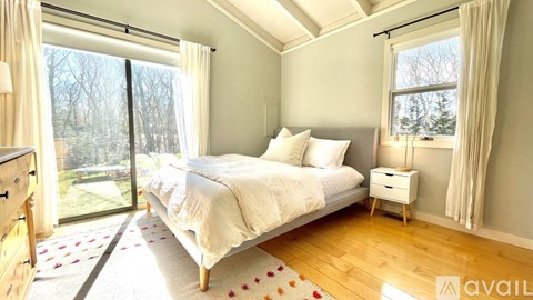 274 Little Fresh Pond Road 3 Beds Apartment for Rent