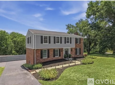 283 Brookwood Road 4 Beds Apartment for Rent