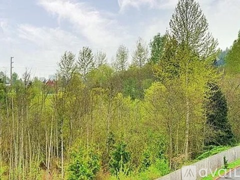 2440 140Th Avenue Northeast 3 Beds Apartment for Rent