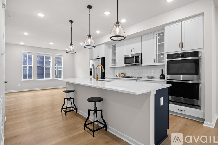 402 Matlock Ln 4 Beds Townhouse for Rent - Photo gallery 3