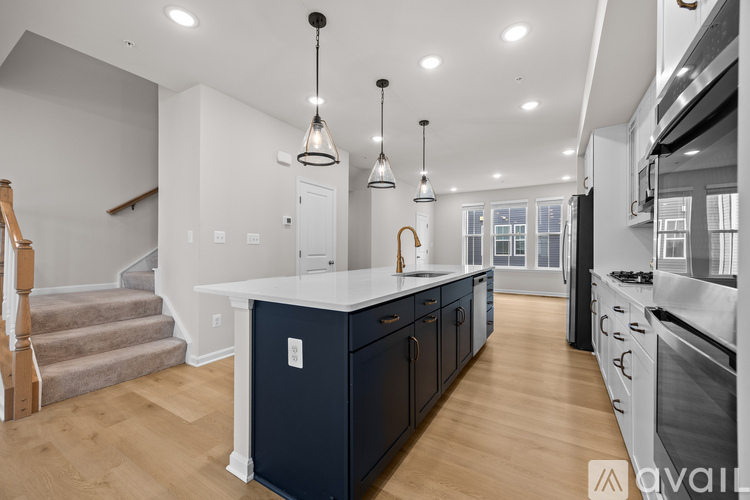402 Matlock Ln 4 Beds Townhouse for Rent - Photo gallery 4