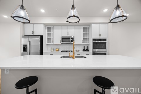 402 Matlock Ln 4 Beds Apartment for Rent