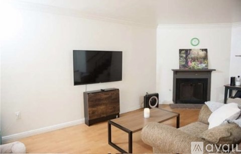 226 S Mc Pherrin Ave 3 Beds Apartment for Rent