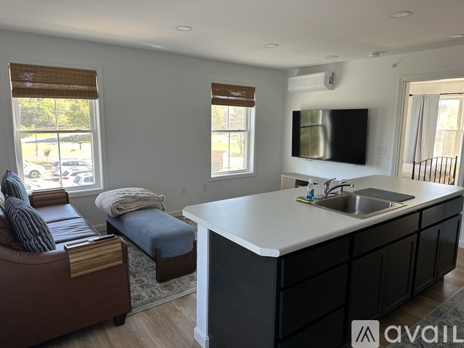 11 Lower Methodist Road 1 Condo for Rent - Photo gallery 3