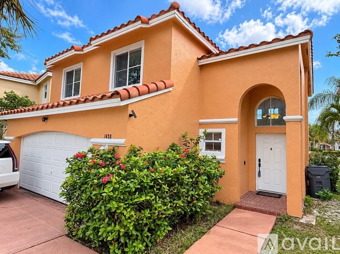 1430 N Trafalgar Cir. 3 Beds Single Family Home for Rent - Photo gallery 2