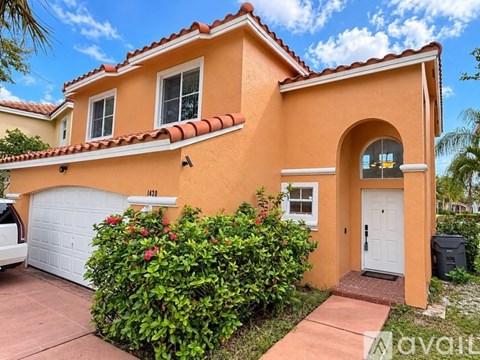 1430 N Trafalgar Cir. 3 Beds Apartment for Rent
