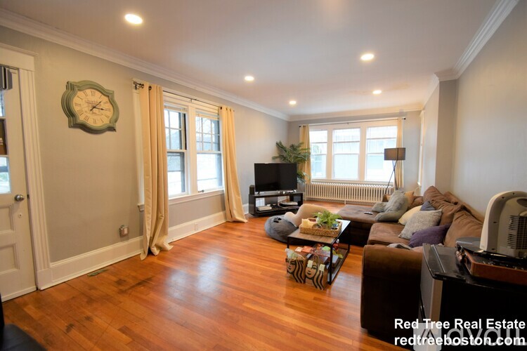 235 Chestnut Hill Ave 4 Beds Apartment for Rent - Photo gallery 1
