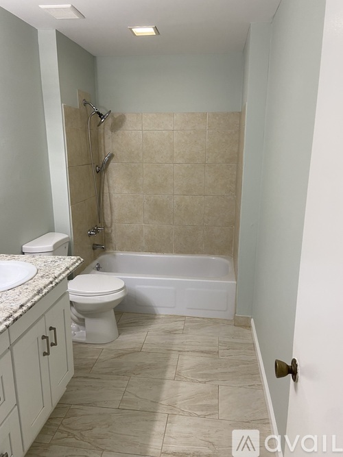 7104 Longstreet Dr 2 Beds Condo for Rent - Photo gallery 4