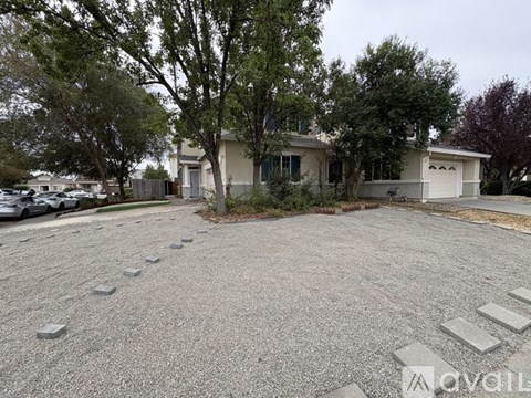 Mcinnis Ln 4 Beds Apartment for Rent