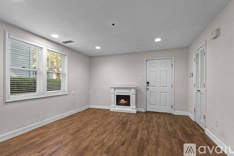 530 10Th Street 2 Beds Apartment for Rent