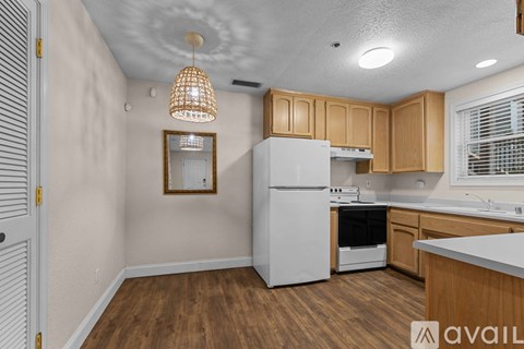 530 10Th Street 2 Beds Apartment for Rent