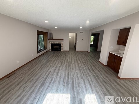 5540 Malibu Drive 4 Beds Apartment for Rent