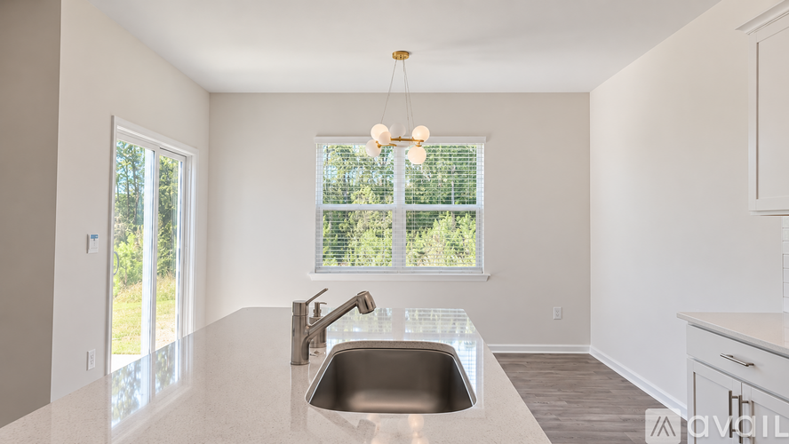 250 Chapel St 3 Beds Single Family Home for Rent - Photo gallery 5
