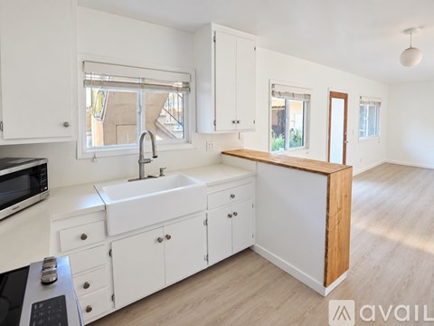 1391 Old Topanga Canyon Rd 2 Beds Apartment for Rent