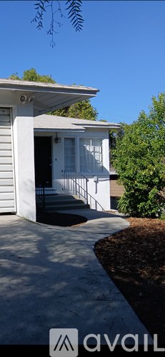 22211 Del Valle Street 3 Beds Apartment for Rent